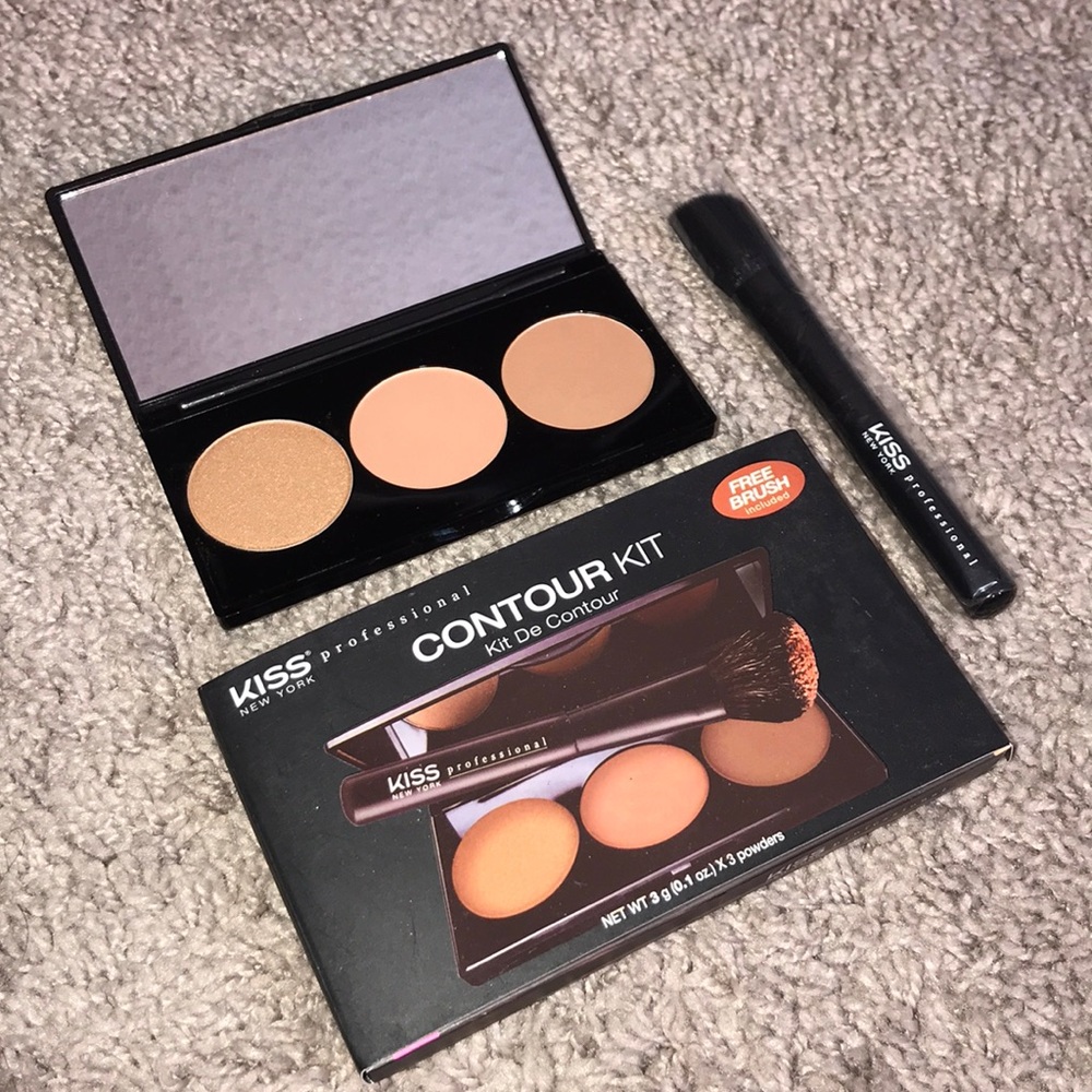*NEW* Contour kit with brush
